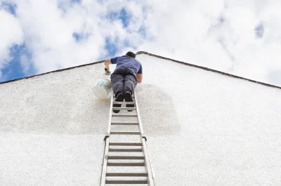 Peinture extérieure à Saint-Thibéry — façades et ravalement